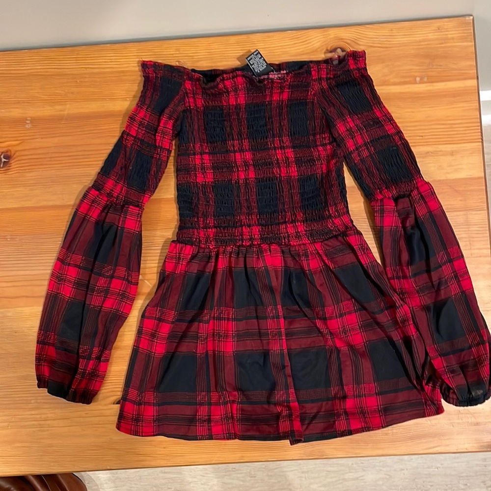 🌻Off the shoulder flannel top